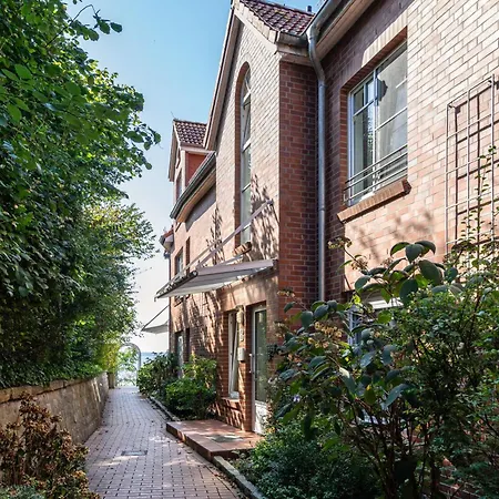 Am Salzhaff B6 * 奥斯特巴德里克